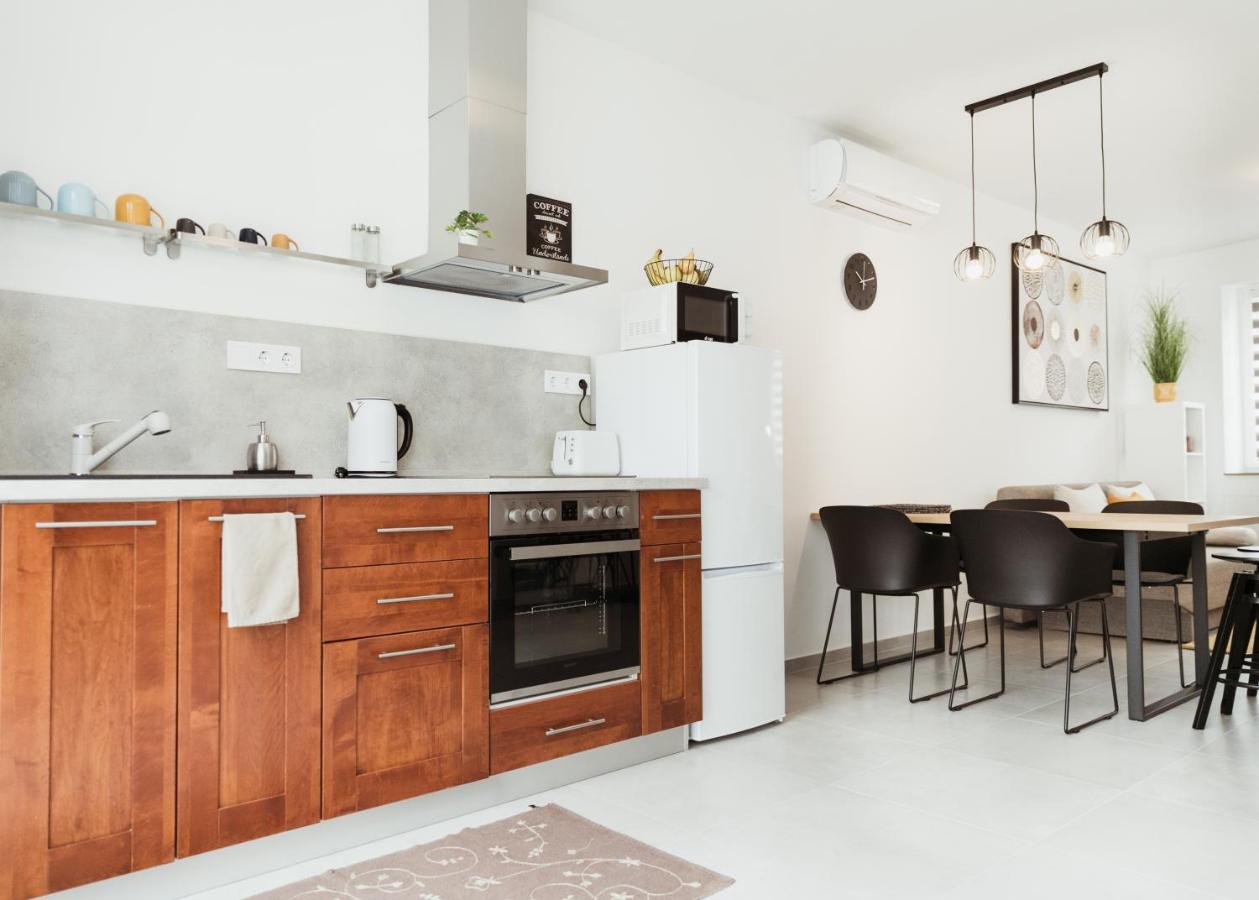 Major11 Apartman - Zsolnay Negyed بيتْش المظهر الخارجي الصورة